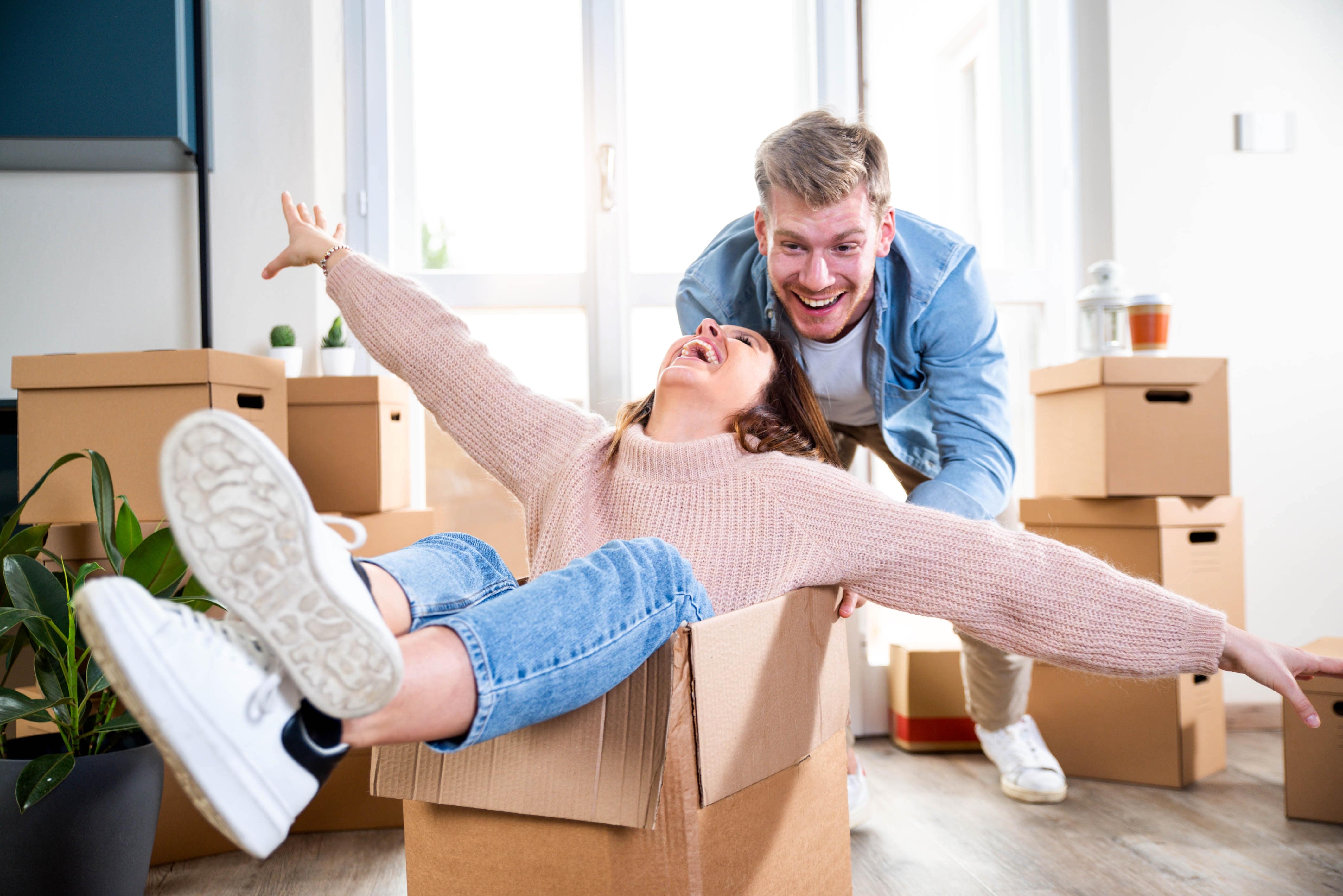 Relocation Tips: What's the Best Method to Move Over a Long Distance?