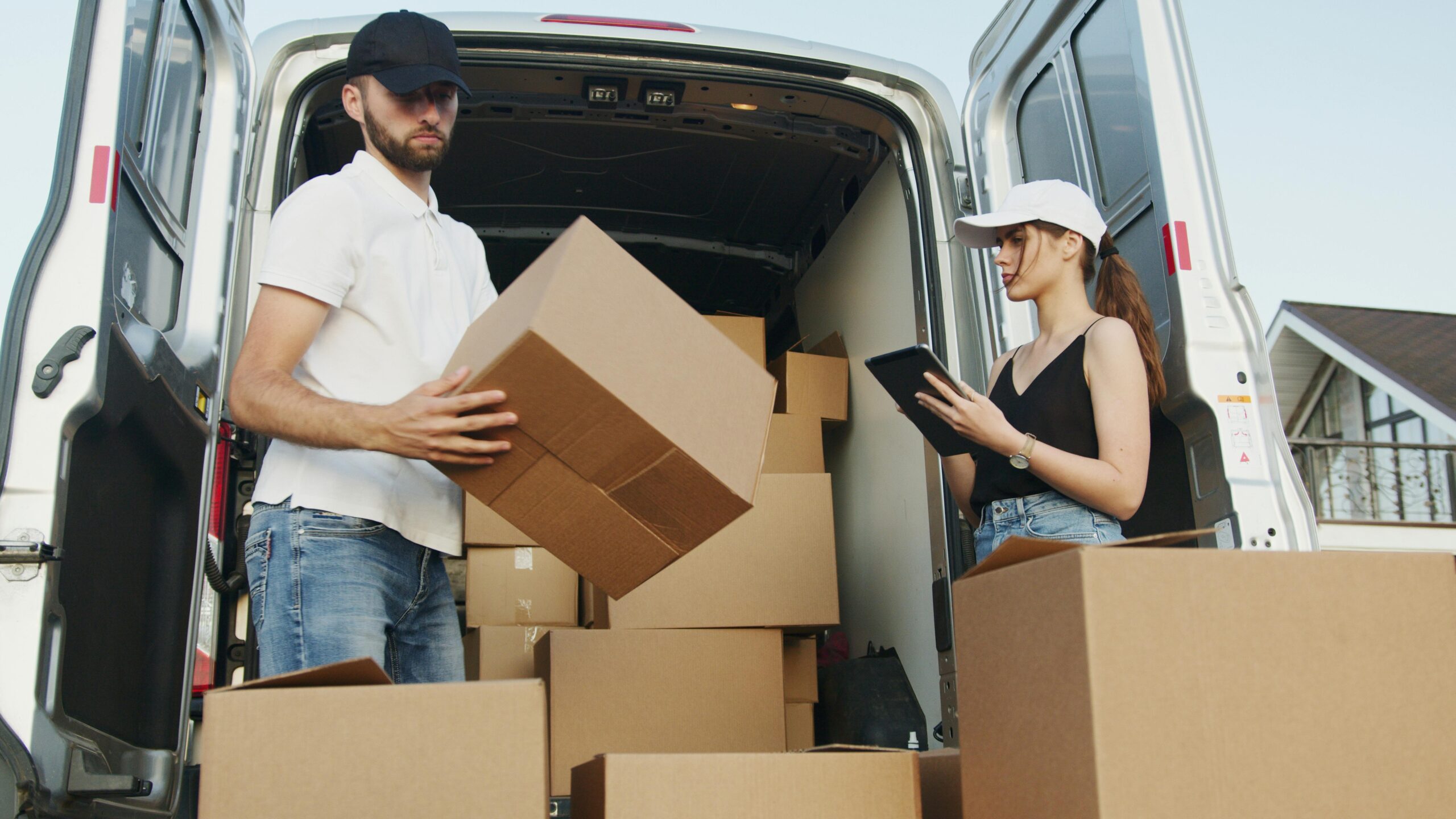 How to Move and Settle in Dubai